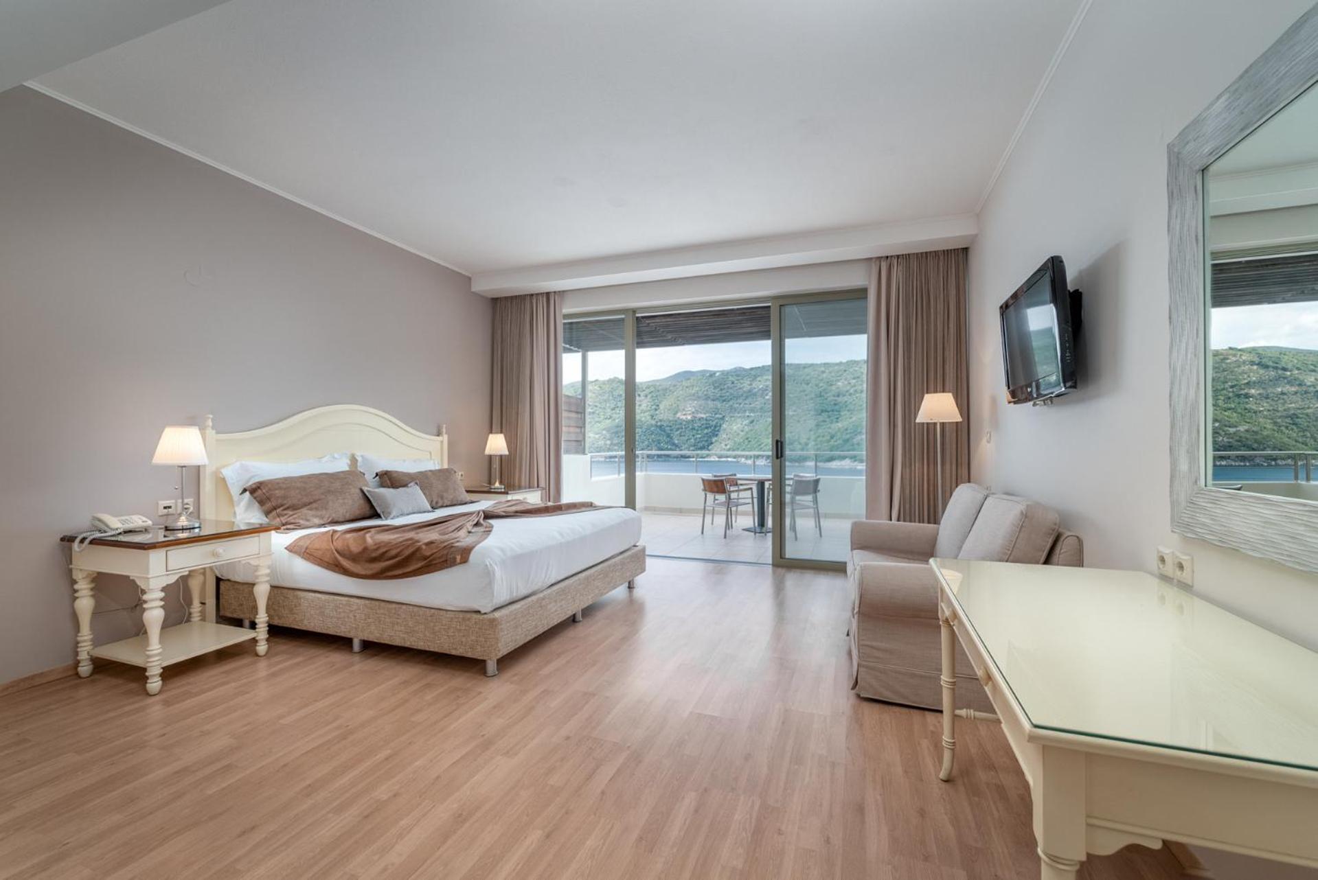 San Nicolas 4* Mikros Gialos